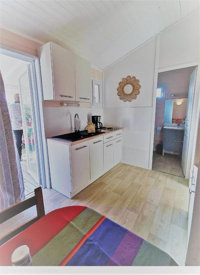 Camping Hameau Des Cannisses Gruissan Bagian luar foto
