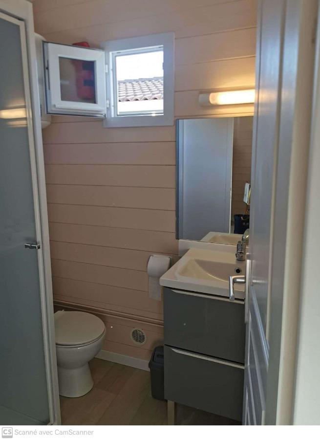 Camping Hameau Des Cannisses Gruissan Bagian luar foto